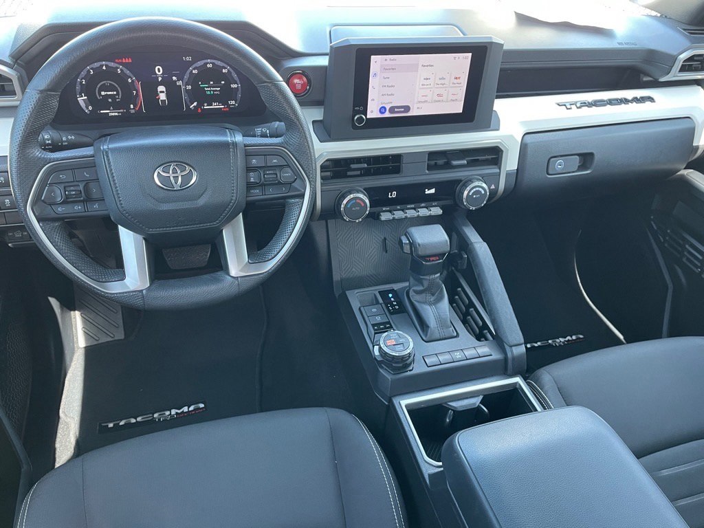 2024 Toyota Tacoma TRD Off-Road photo 13