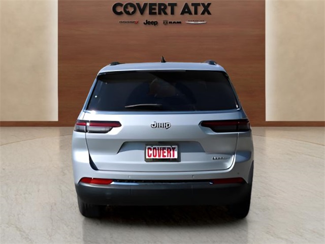 2025 Jeep Grand Cherokee Laredo X photo 4