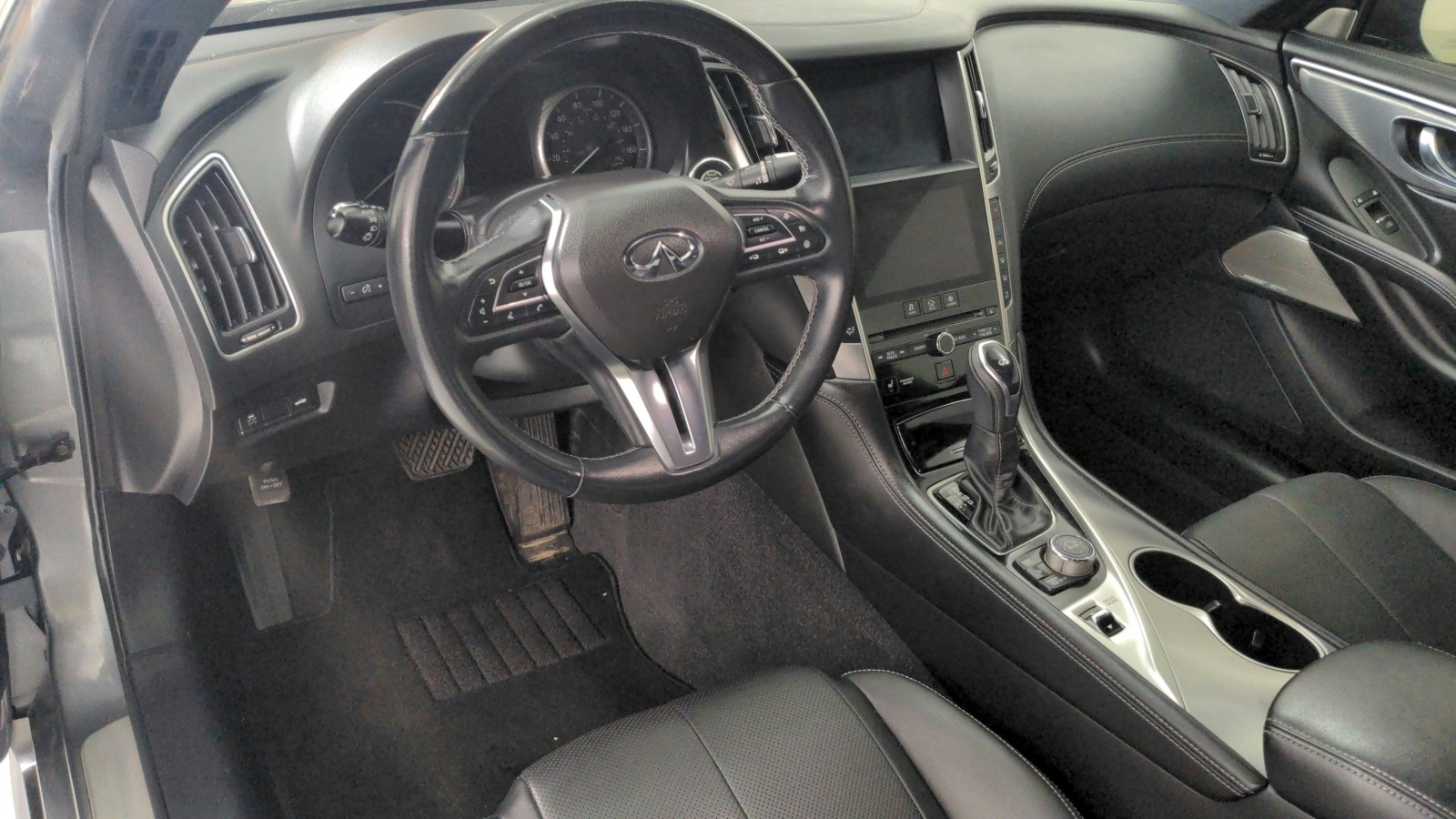 Used 2022 Graphite Shadow INFINITI LUXE image 14