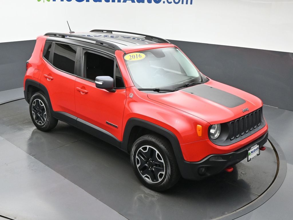 Used 2016 Jeep Renegade Trailhawk with VIN ZACCJBCT4GPC53449 for sale in Cedar Rapids, IA