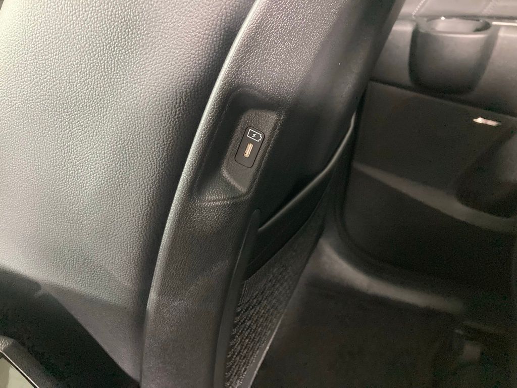 2026 Kia Sorento Hybrid X-Line SX Prestige photo 3