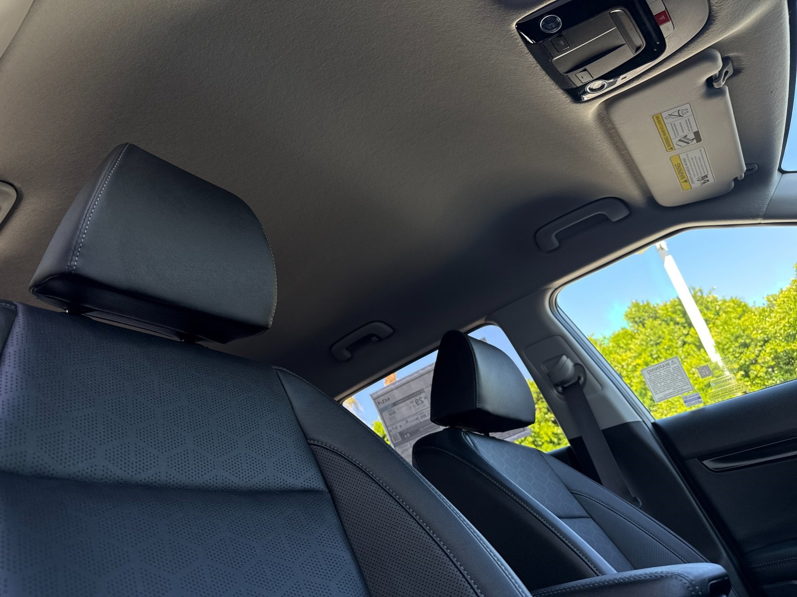 2025 Kia Seltos EX photo 12