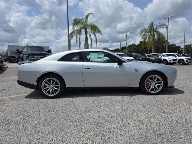 2024 Dodge Charger R/T Scat Pack photo 3