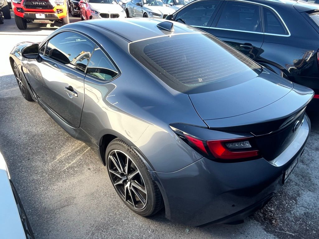 2022 Toyota GR86 Base photo 4