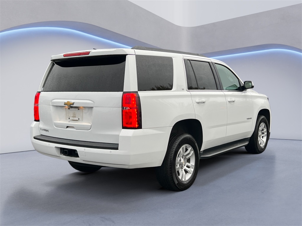 2018 Chevrolet Tahoe LT photo 4