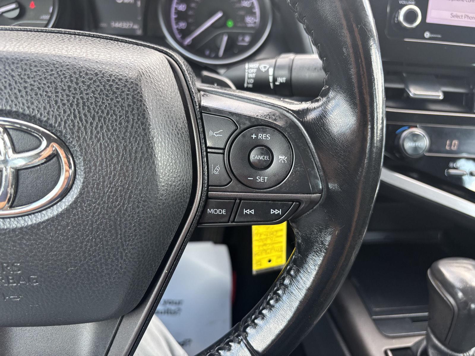 2021 Toyota Camry SE photo 22