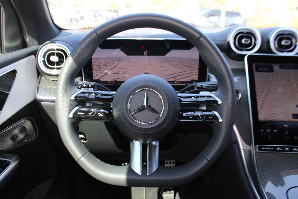 2025 Mercedes Benz GLC 350e 4MATIC photo 11