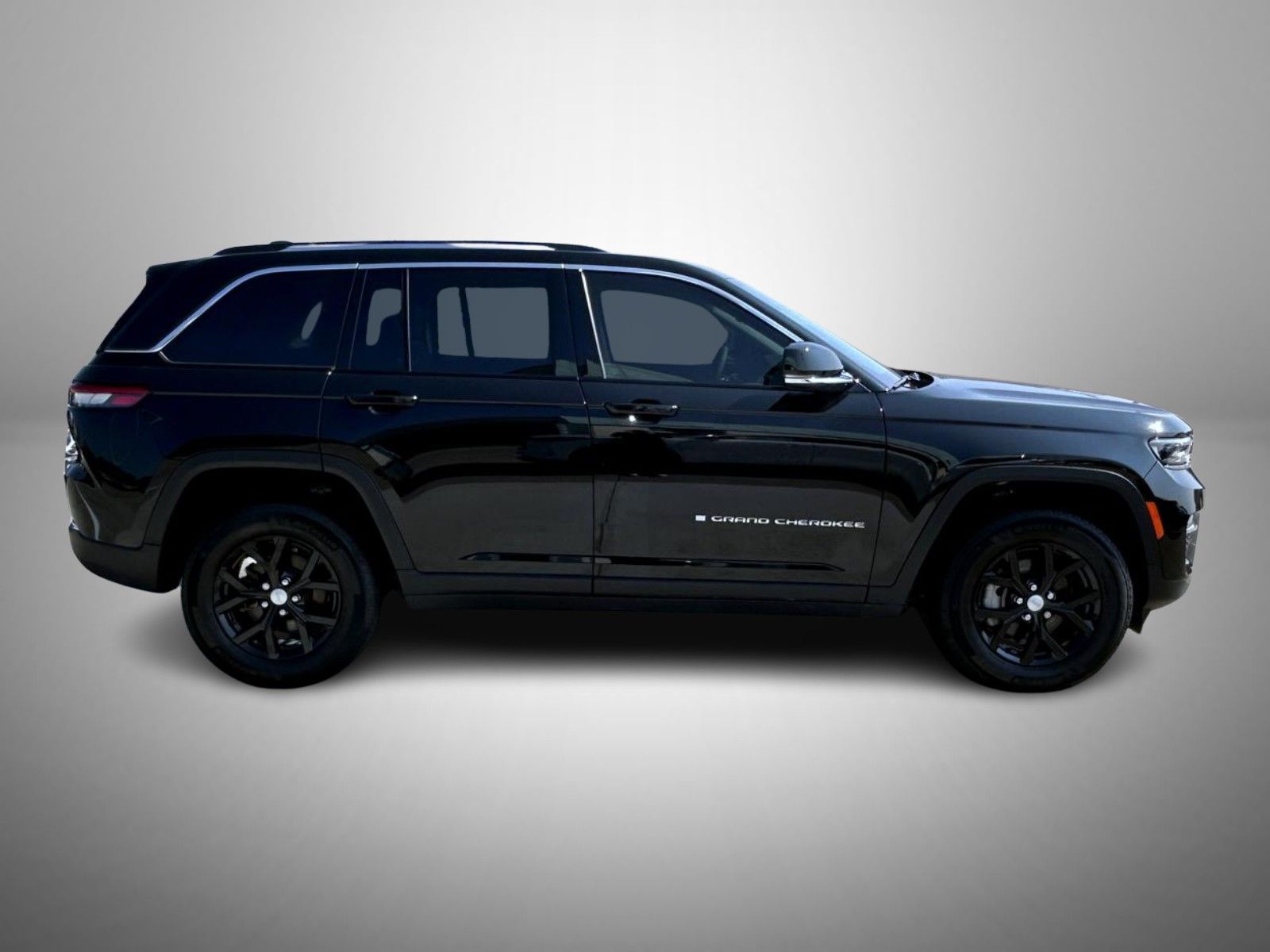 2023 Jeep Grand Cherokee Limited photo 2