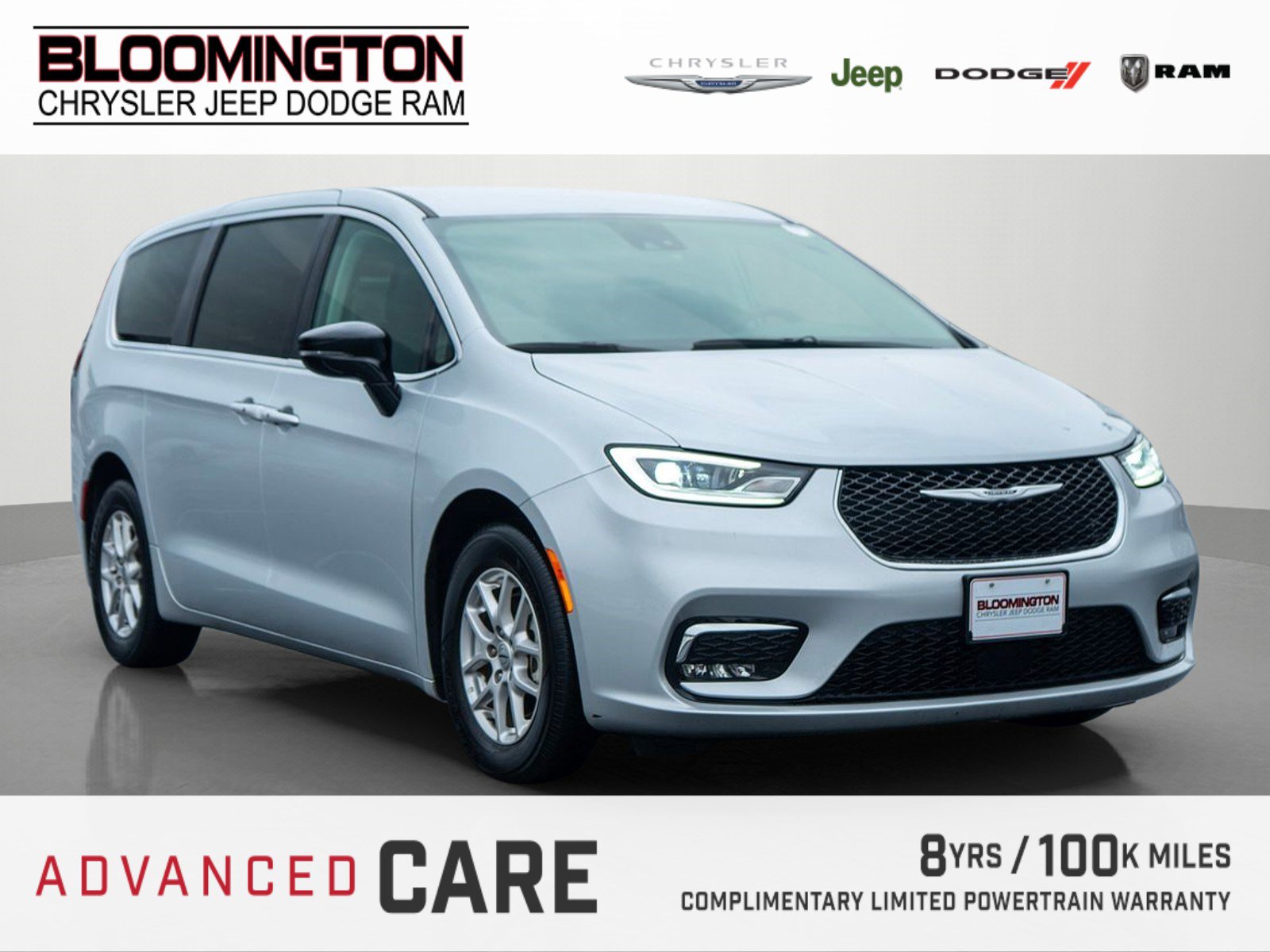 2024 Chrysler Pacifica Touring L's photo