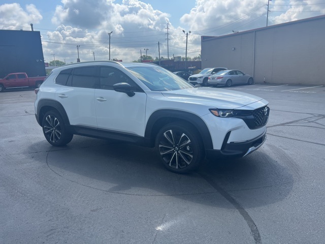 2025 Mazda CX-50 Premium Plus's photo