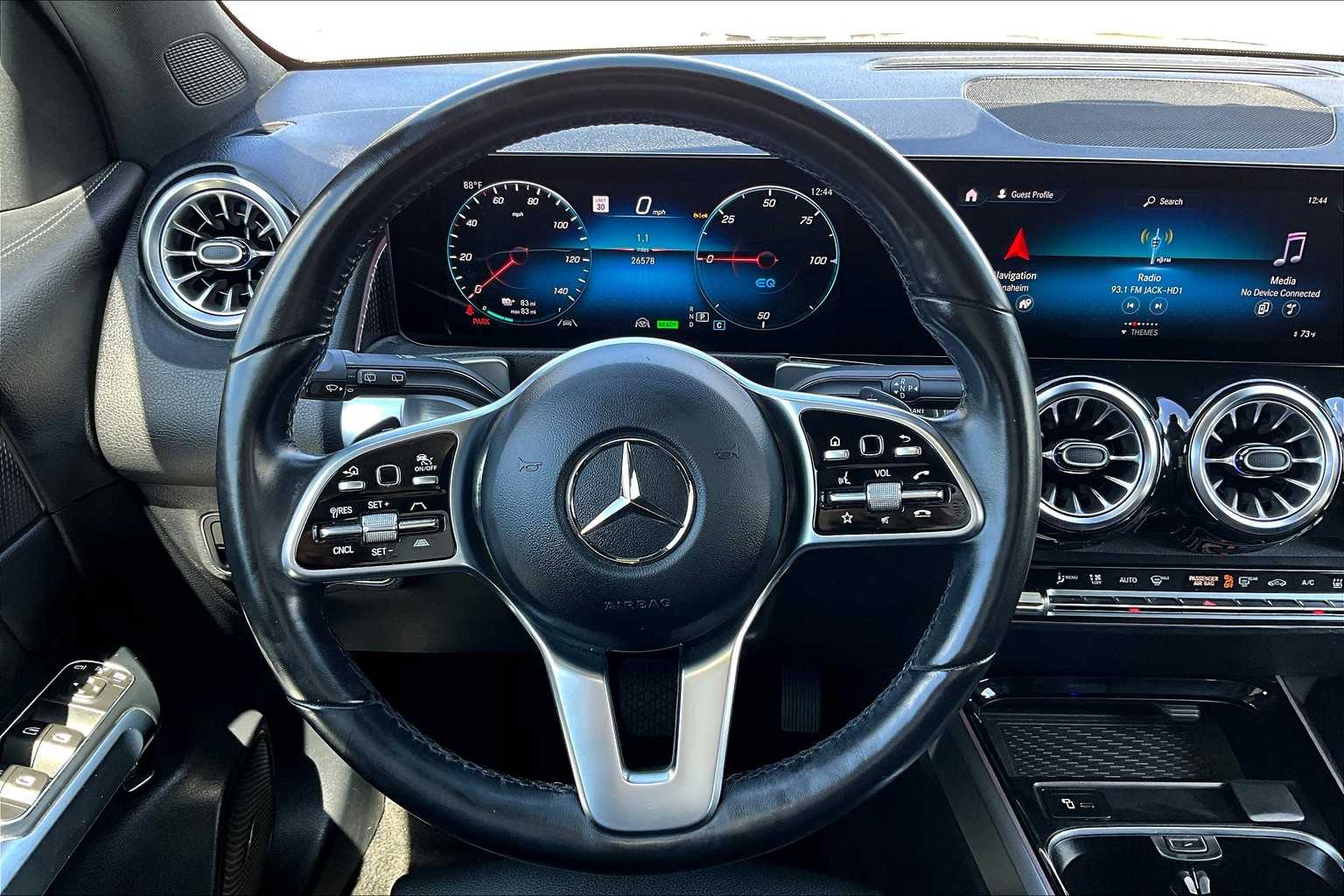 2022 Mercedes Benz EQB 350 4MATIC photo 5