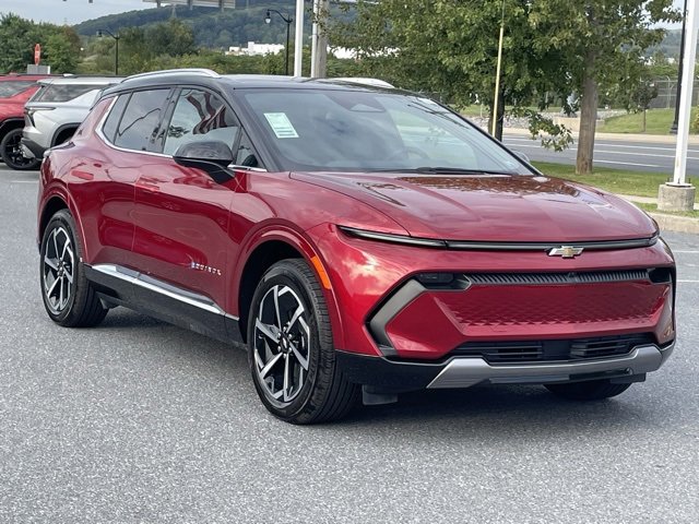 2025 Chevrolet Equinox EV LT's photo