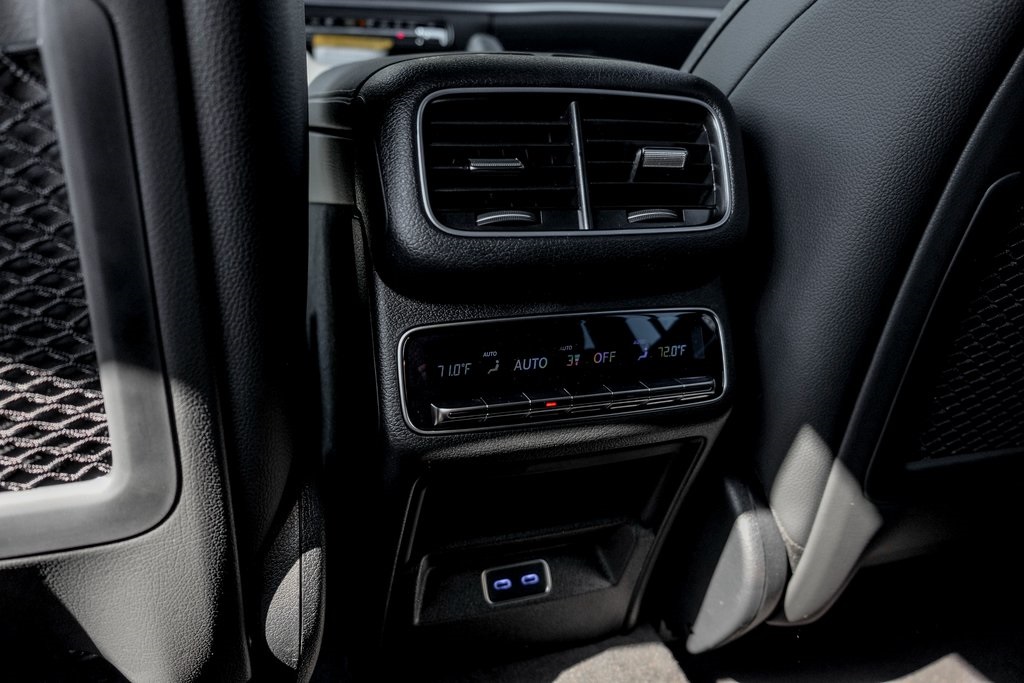 2026 Mercedes Benz GLS 450 4MATIC photo 19
