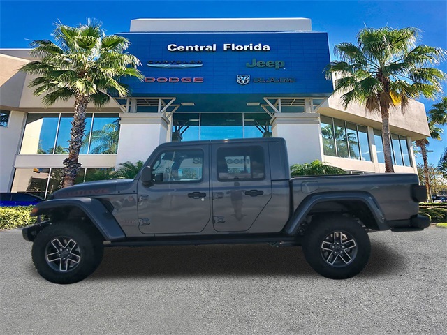 2025 Jeep Gladiator Mojave photo 2