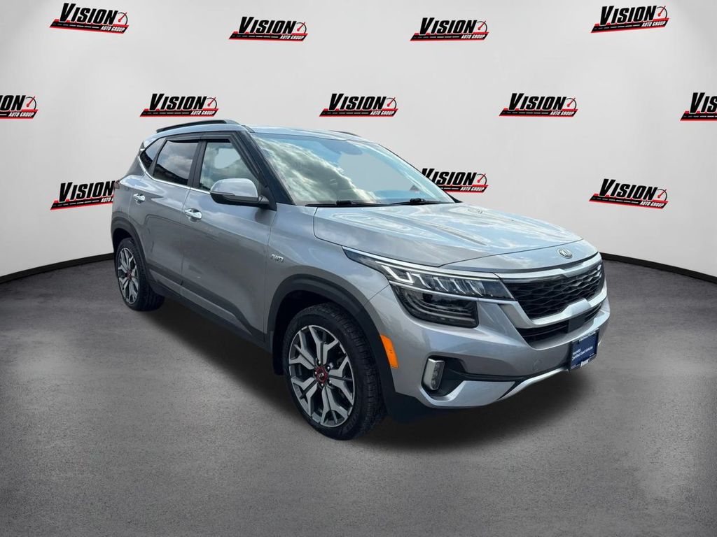 2021 Kia Seltos SX photo 3