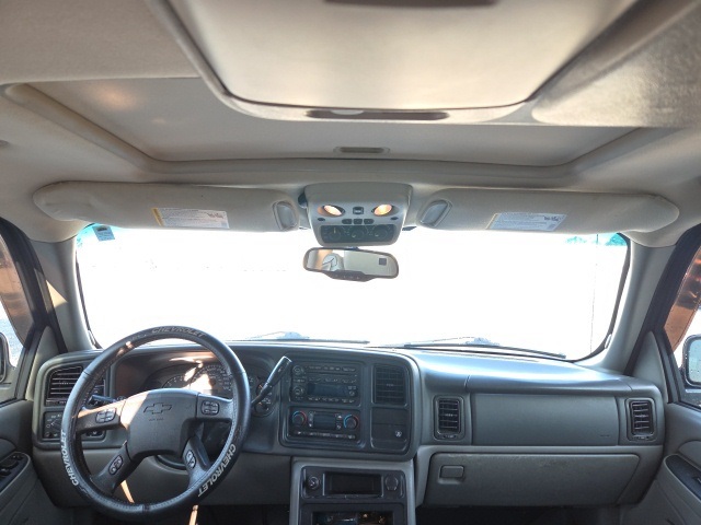 2005 Chevrolet Tahoe LT photo 10
