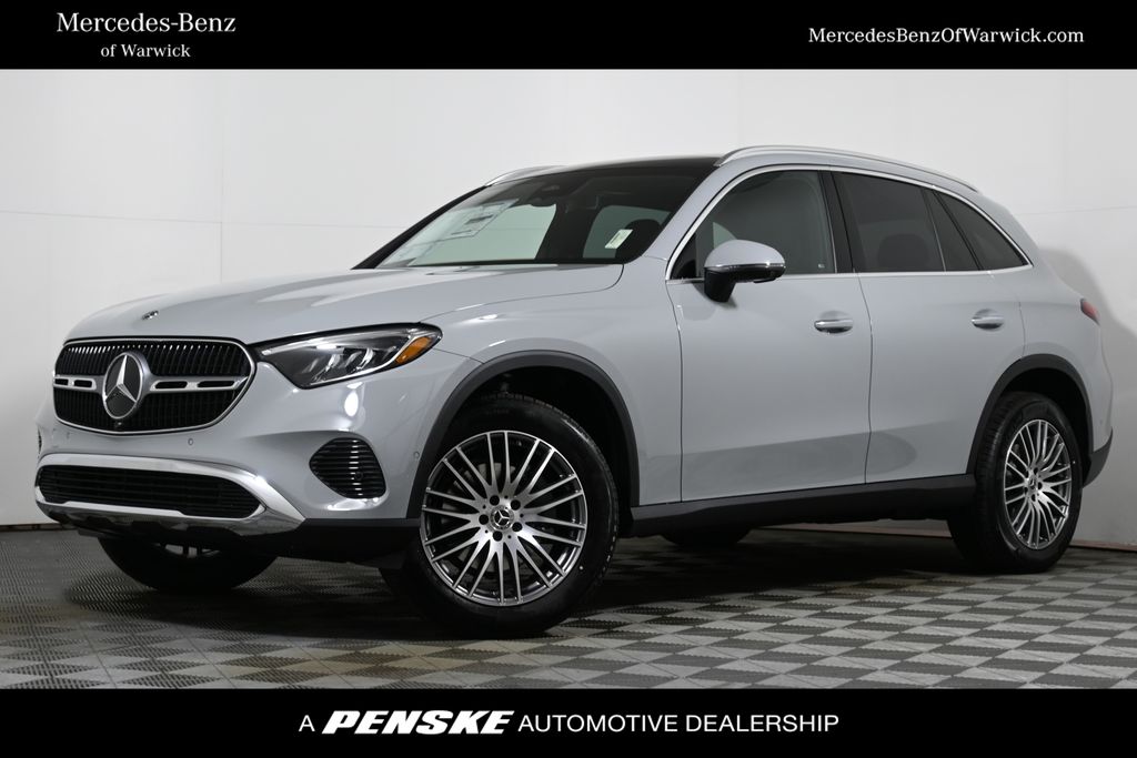 2026 Mercedes-Benz GLC Base's photo