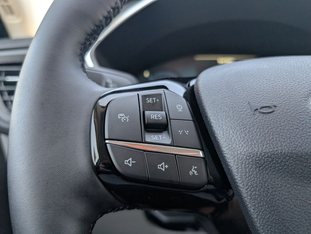2025 Ford Escape Plug-In Hybrid Base photo 9
