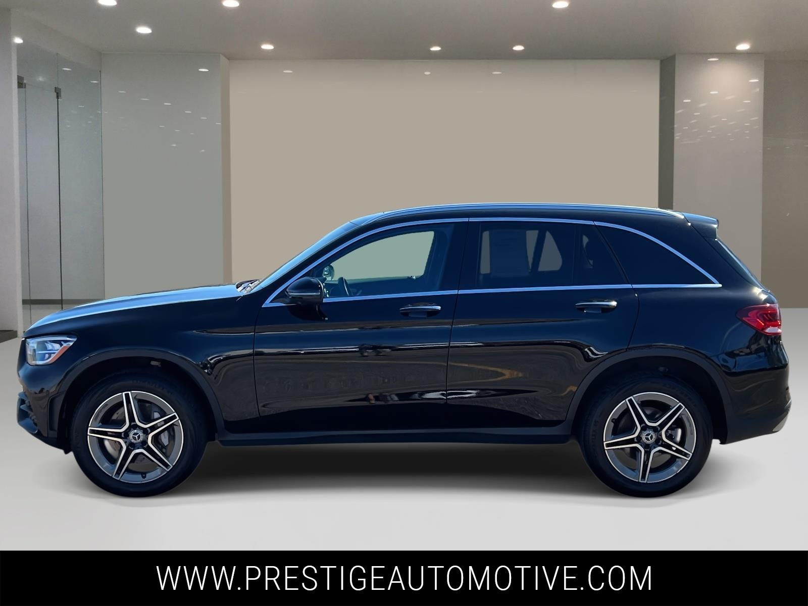 2022 Mercedes Benz GLC 300 4MATIC photo 2