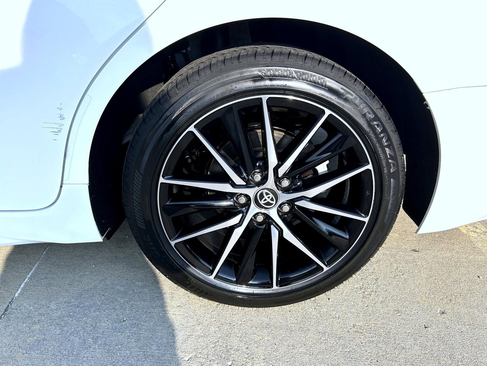 2024 Toyota Camry SE photo 21