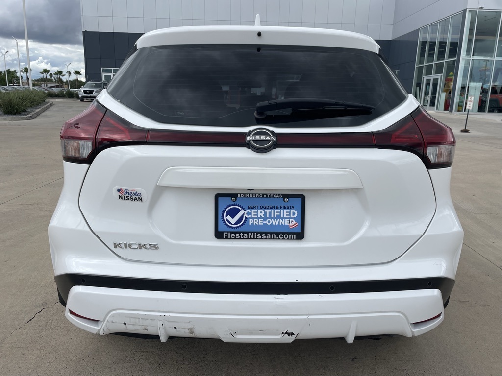 2022 Nissan Kicks S photo 5