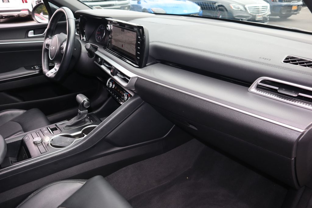2023 Kia K5 GT-Line photo 24