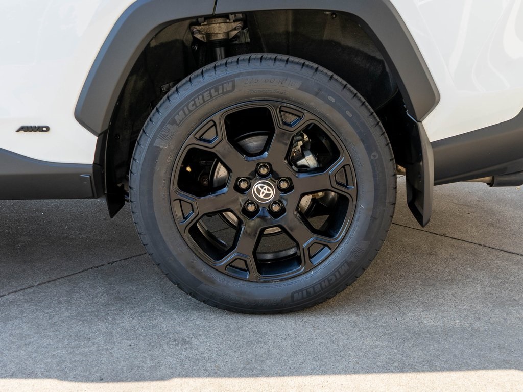 2023 Toyota RAV4 Hybrid photo 17