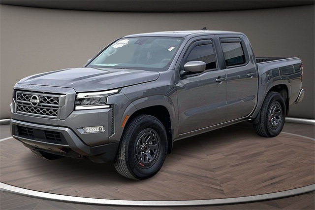 2024 Nissan Frontier SL's photo