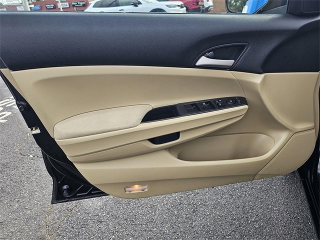 2012 Honda Accord LX photo 13