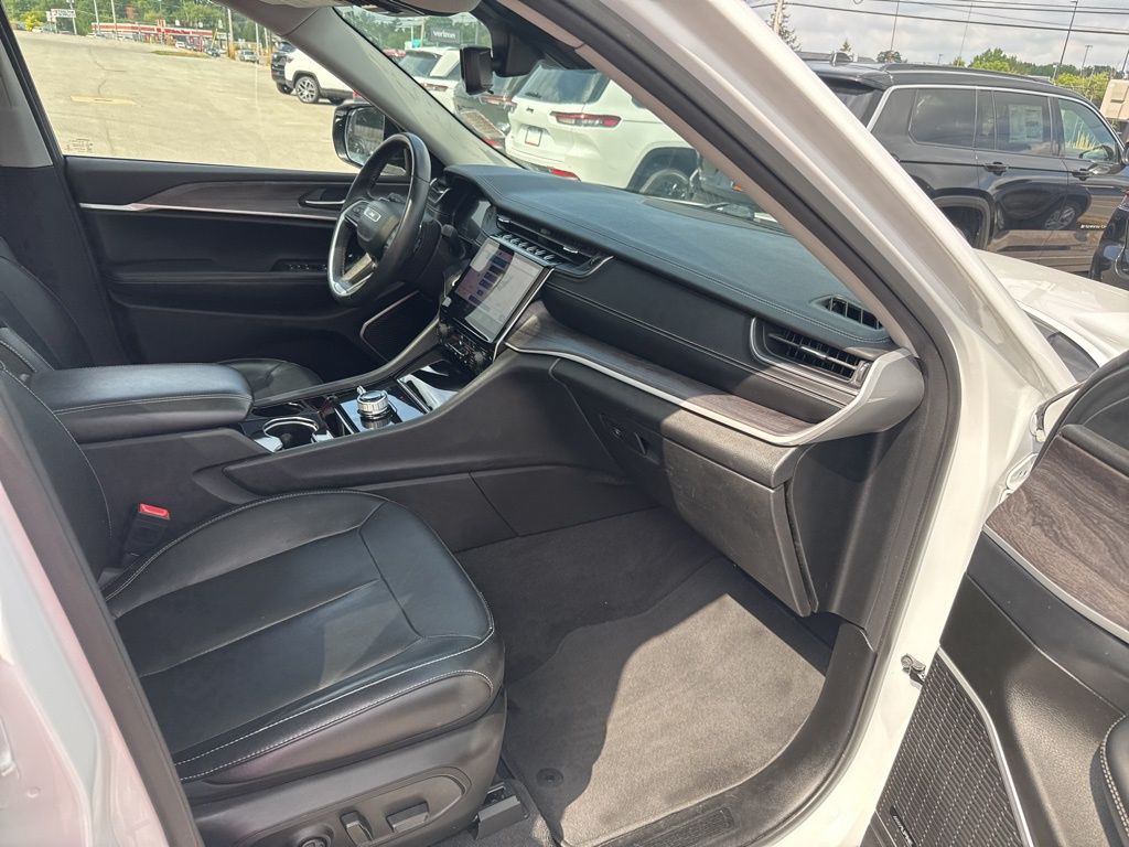 2022 Jeep Grand Cherokee Limited photo 7