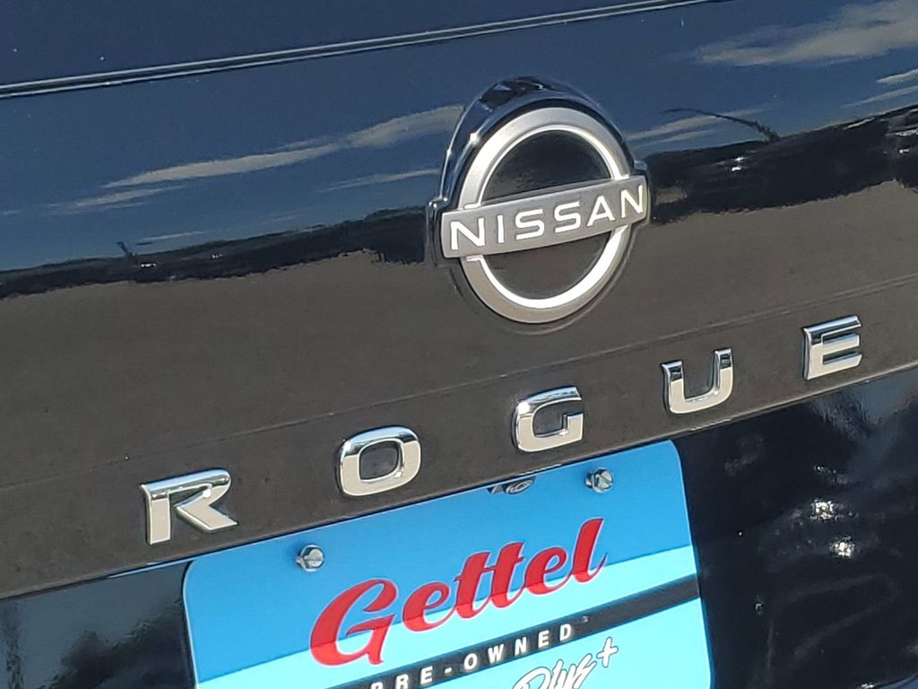 2023 Nissan Rogue SV photo 37