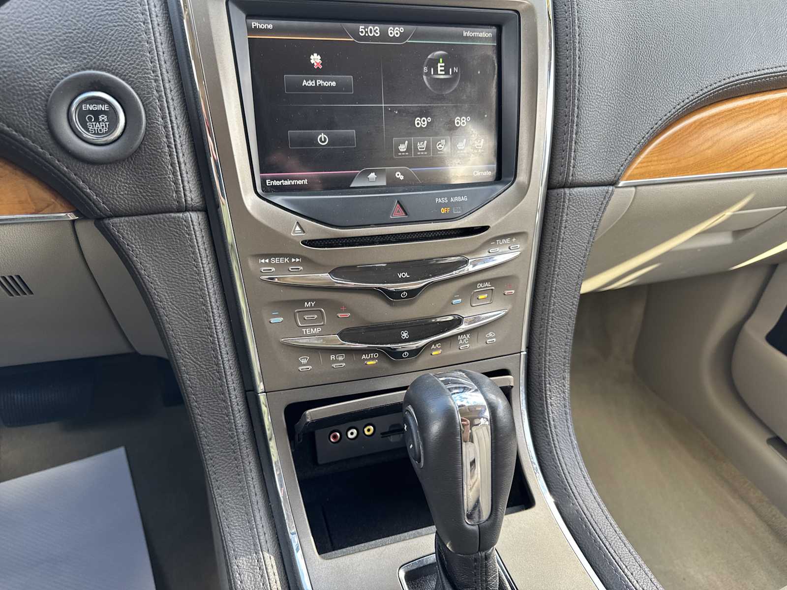 2012 Lincoln MKX photo 27