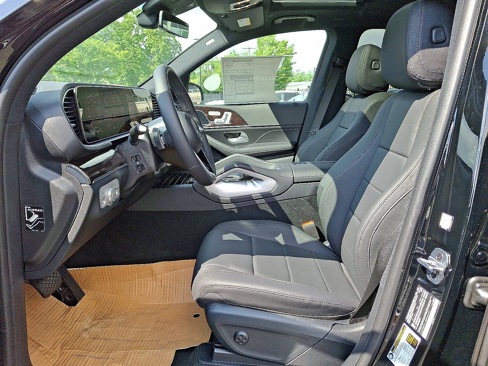 2025 Mercedes Benz GLE 350 4MATIC photo 4