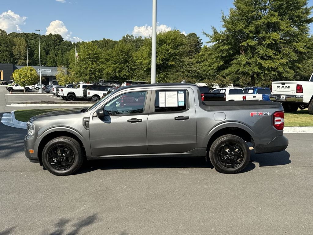 2024 Ford Maverick XLT photo 2