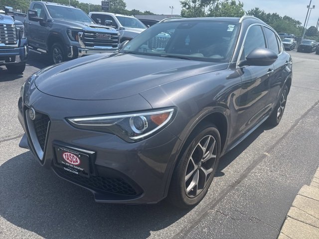 2020 Alfa Romeo Stelvio Ti photo 3