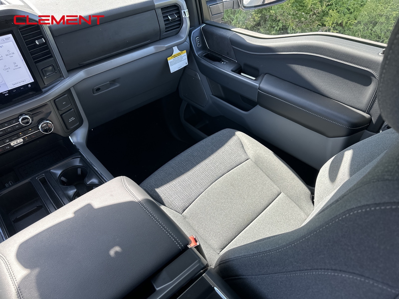 2024 Ford F-150 XLT photo 25