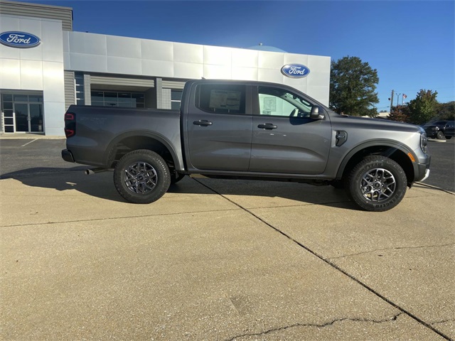 2025 Ford Ranger XLT photo 2