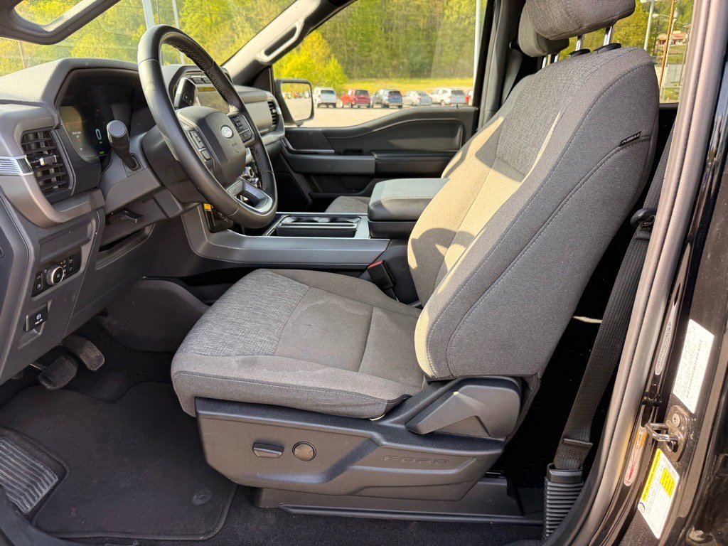 2024 Ford F-150 XLT photo 9