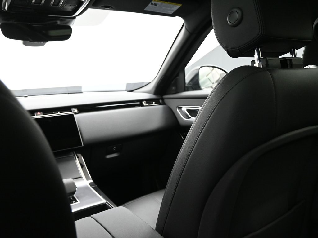 2024 Land Rover Range Rover Velar SE photo 13