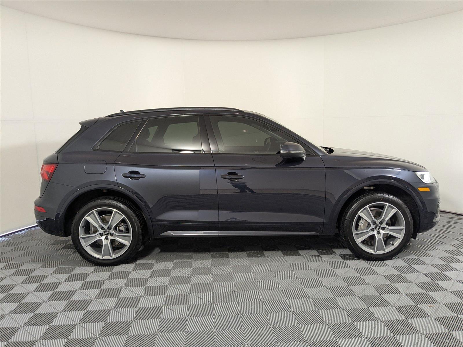 2020 Audi Q5 45 Premium Plus photo 19