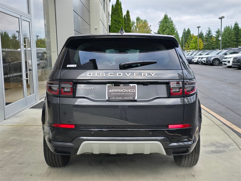 2025 Land Rover Discovery Sport S photo 5