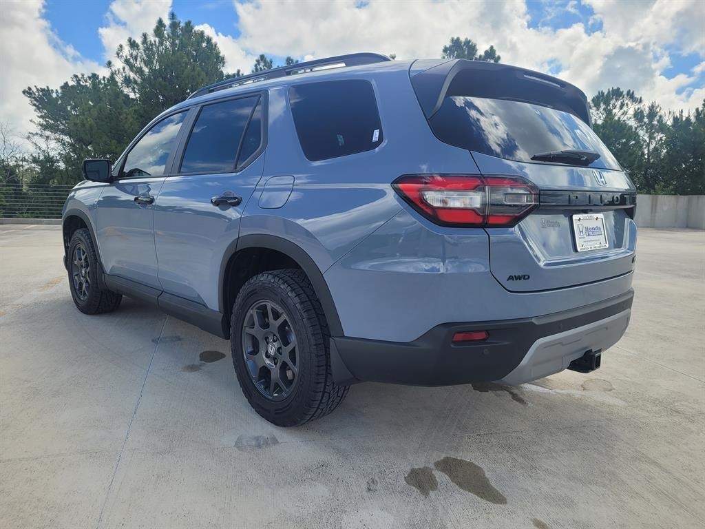2025 Honda Pilot TrailSport photo 4