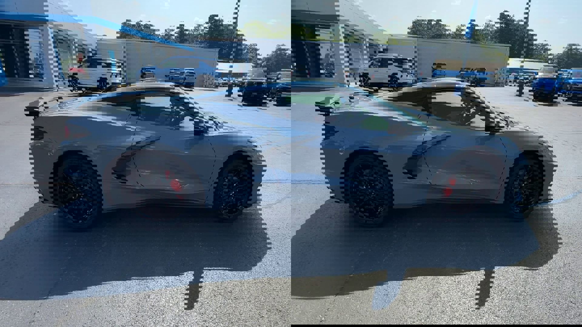2025 Chevrolet Corvette 2LT photo 9