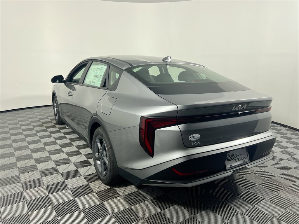 2025 Kia K4 LXS photo 6