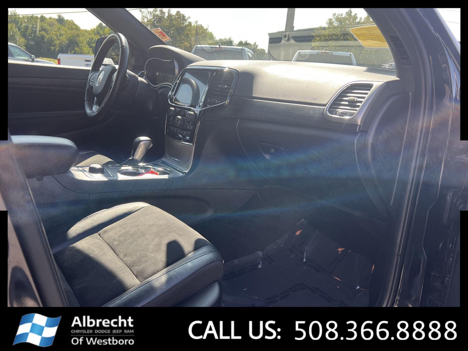2022 Jeep Grand Cherokee Laredo X SE Altitude photo 18