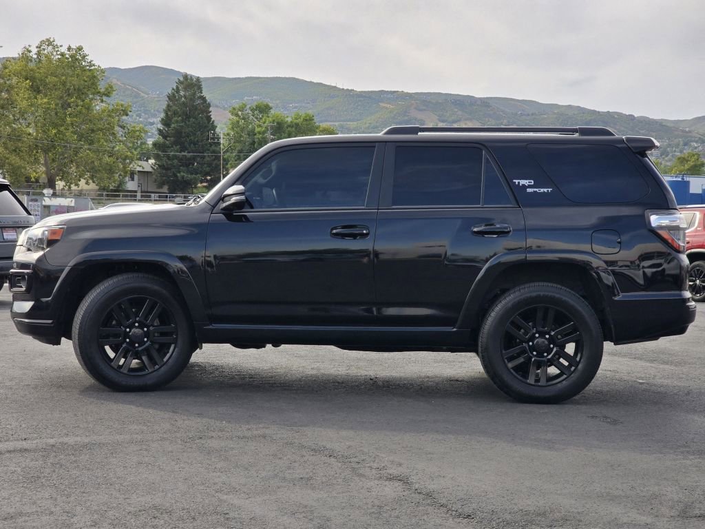 2022 Toyota 4Runner TRD Sport 4WD photo 3