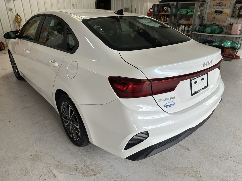 2024 Kia Forte LXS photo 7