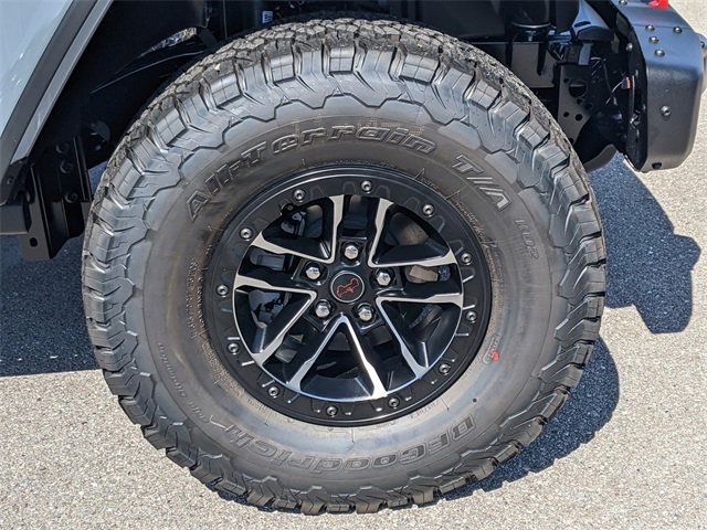 2025 Jeep Wrangler Rubicon X photo 8