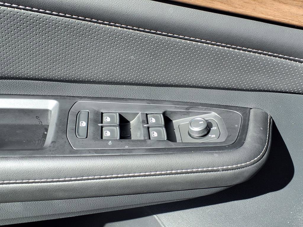 2024 Volkswagen Atlas SE photo 23