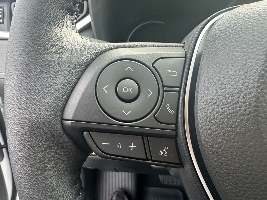 2025 Toyota RAV4 Hybrid XLE photo 20